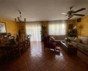 Living room of Single-family semi-detached for sale in Fuenlabrada  with Terrace