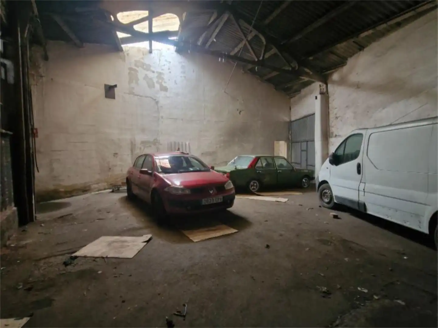 Fabrikhallen zur Miete in Playabarri Bidea, 1, Erandio Parkplatz von Fabrikhallen zur Miete in Erandio