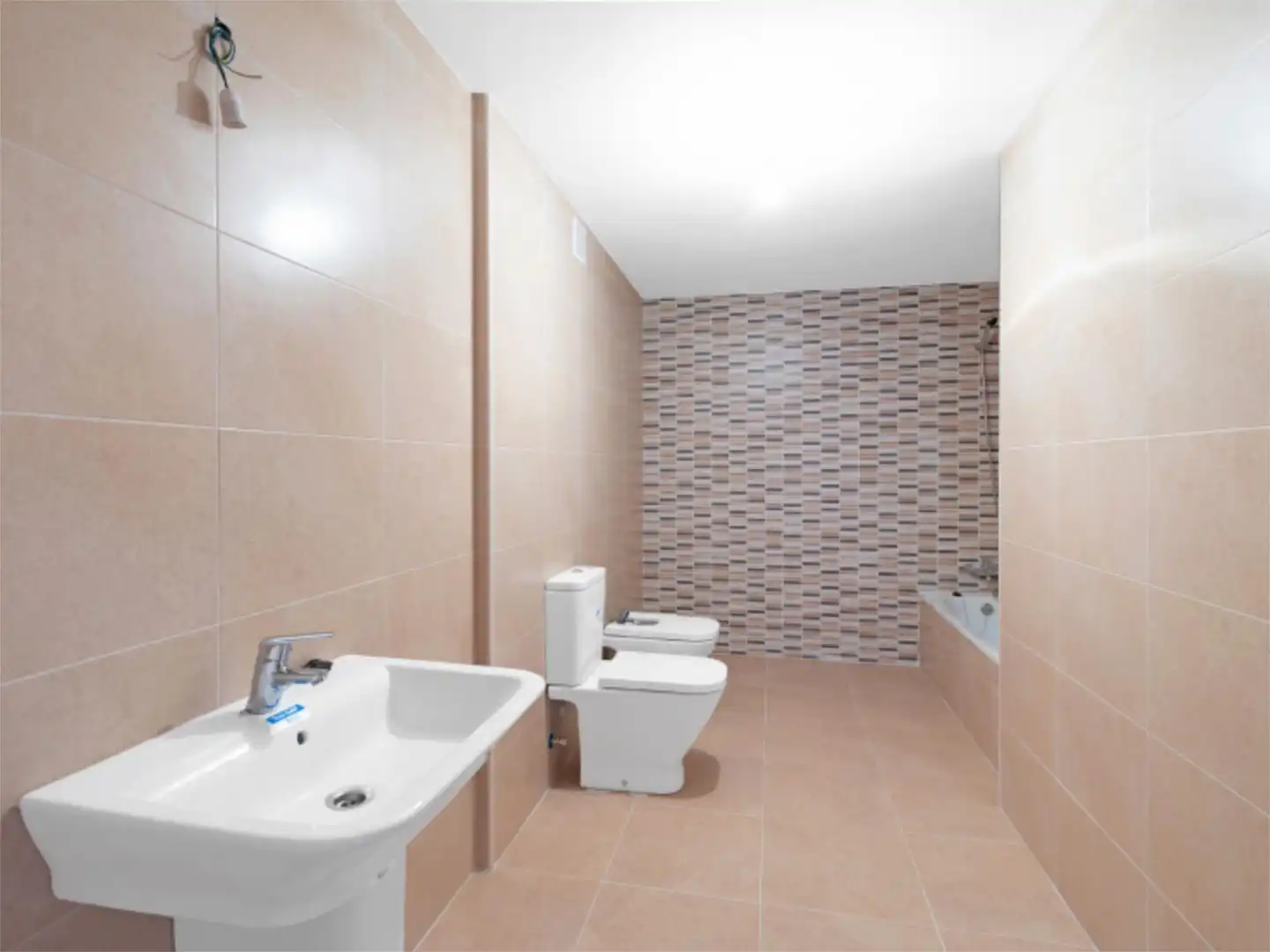 Flat for sale in Calle Cotelo, 1, Villafranca del Bierzo Bathroom of Flat for sale in Villafranca del Bierzo with Storage room