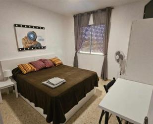 Bedroom of Flat to share in Puerto Real  with Air Conditioner and Balcony