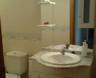 Bathroom of Flat to rent in Águilas  with Air Conditioner