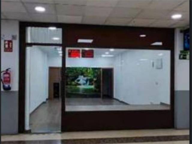 Local comercial en Alquiler en Calle Carretera de Loeches, 8 en Centro