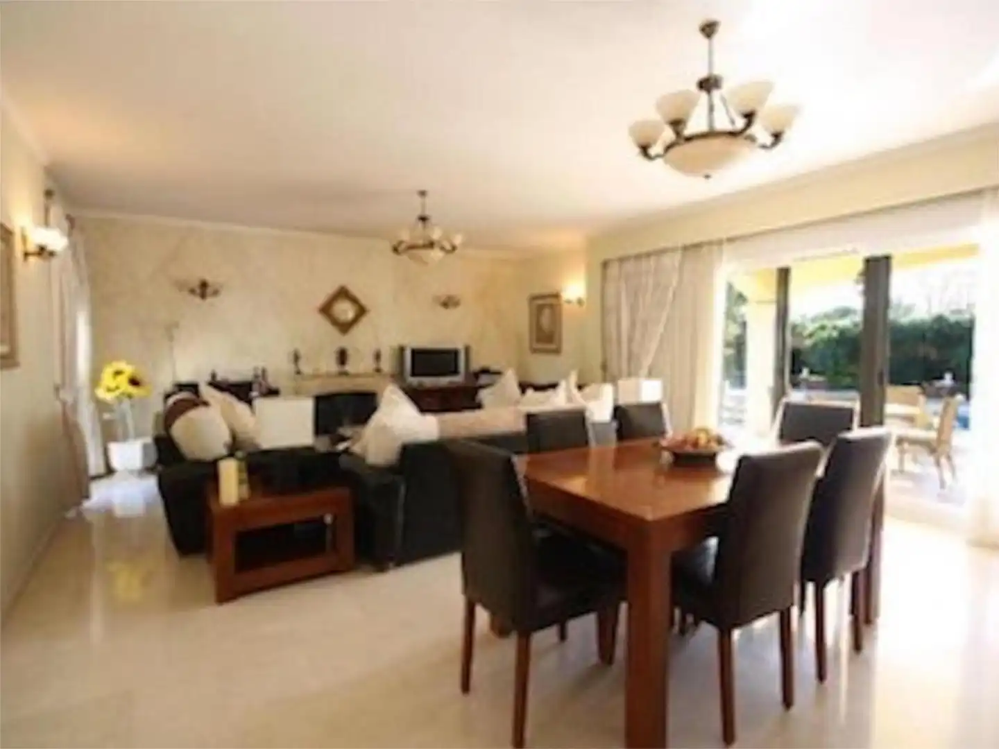 Flat for rent in El Rosario - Ricmar Dining room of Flat for rent in Marbella with Air Conditioner, Heating and Parquet flooring
