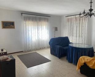 Living room of Single-family semi-detached for sale in Talavera de la Reina  with Swimming Pool