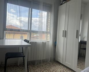 Bedroom of Flat to share in  Teruel Capital