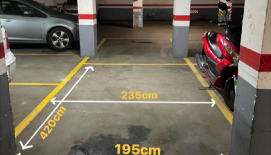 Photo 1 of Garage to rent in Carrer de Natzaret, 28, Santa Eulàlia, Barcelona