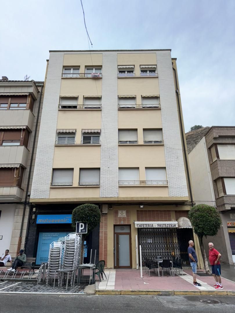 Exterior view of Flat for sale in Azagra  with Parquet flooring, Terrace and Furnished