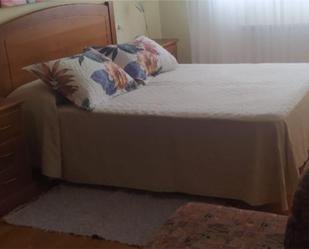 Bedroom of Flat to rent in Burela