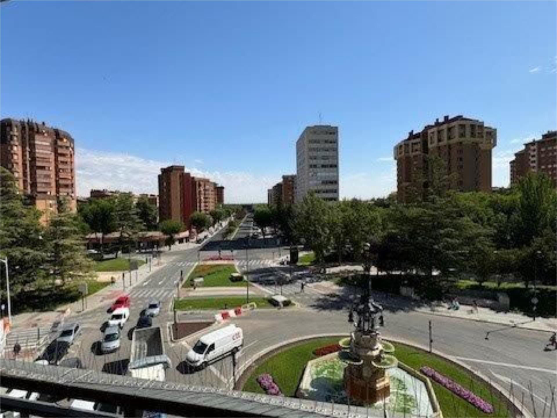 Vista exterior de Pis en venda en  Albacete Capital amb Calefacció, Parquet i Traster