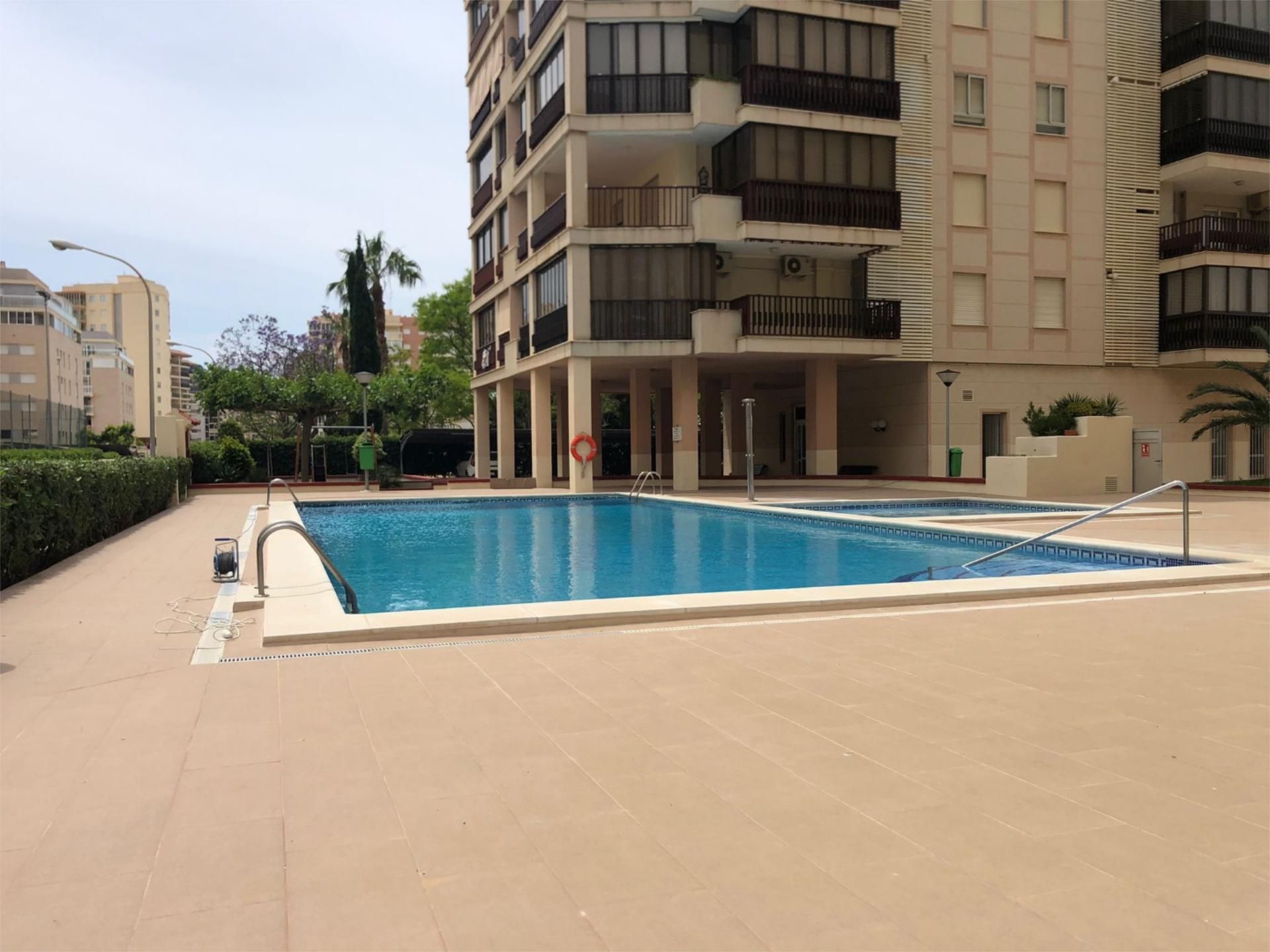 Swimming pool of Flat for rent in Benicasim / Benicàssim  with Air Conditioner, Heating and Private garden