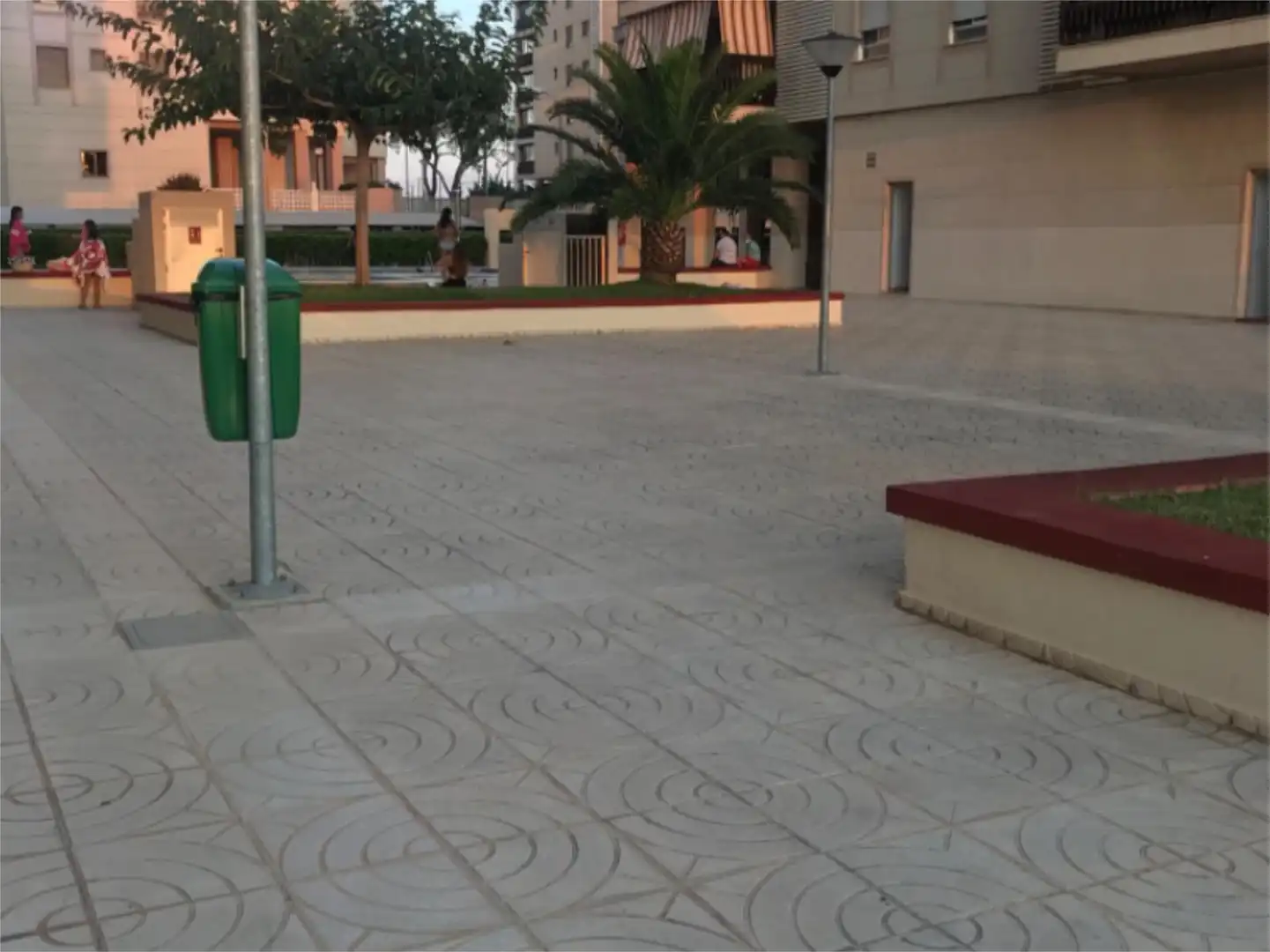 Wohnung zur Miete in Carrer Apòstol Santiago, 80, La Curva Terrasse von Wohnung zur Miete in Benicasim / Benicàssim mit Klimaanlage, Heizung und Privatgarten