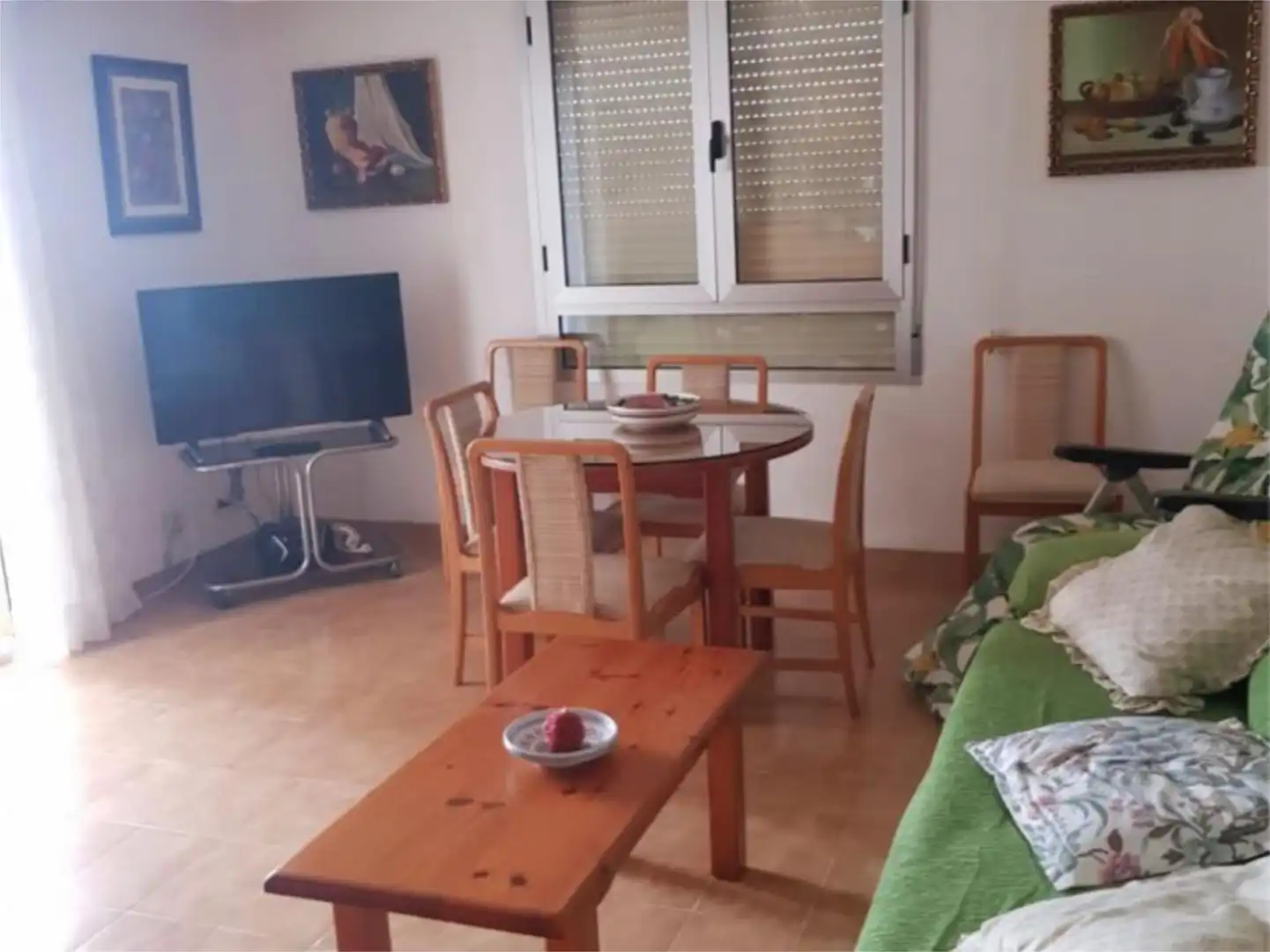 Wohnung zur Miete in Carrer Apòstol Santiago, 80, La Curva Esszimmer von Wohnung zur Miete in Benicasim / Benicàssim mit Klimaanlage, Heizung und Privatgarten