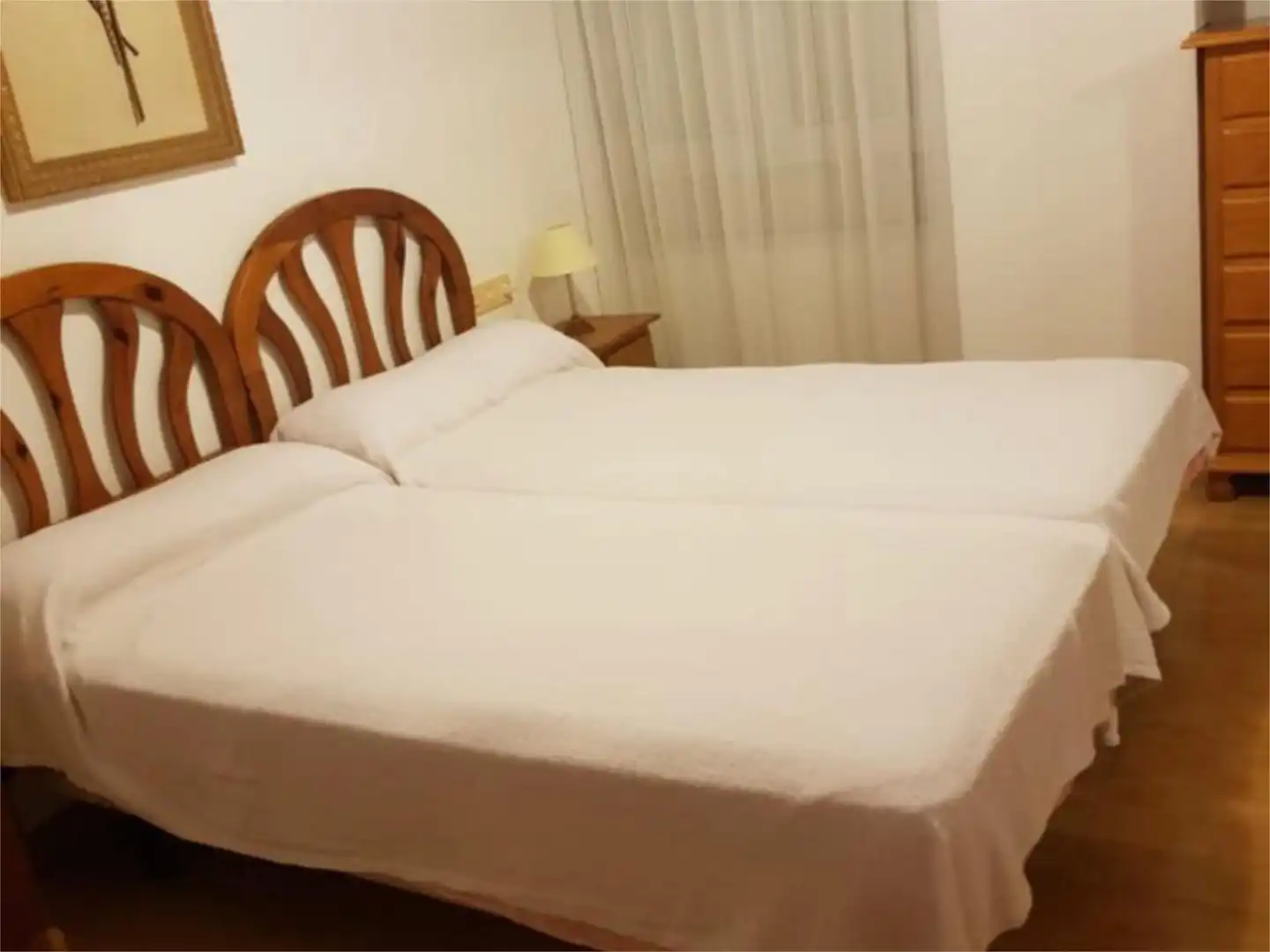 Wohnung zur Miete in Carrer Apòstol Santiago, 80, La Curva Schlafzimmer von Wohnung zur Miete in Benicasim / Benicàssim mit Klimaanlage, Heizung und Privatgarten