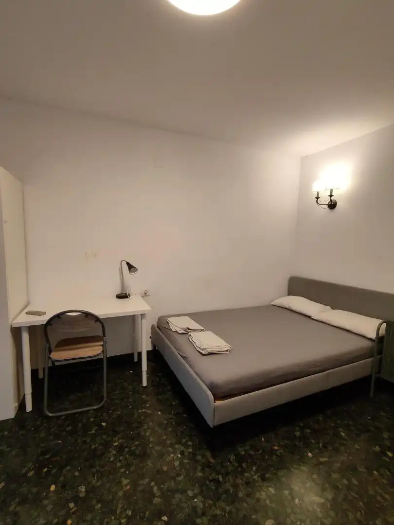 Habitación de Estudio de alquiler en L'Hospitalet de Llobregat con Aire acondicionado, Terraza y Internet