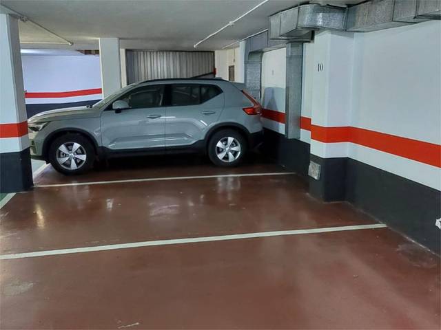 Garaje en Venta en Calle de Gabriel Celaya, 9 en Grancasa