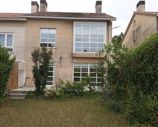 Vista exterior de Casa adosada en venda en Ames amb Calefacció, Jardí privat i Terrassa