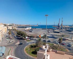 Vista exterior de Casa o xalet en venda en  Almería Capital amb Terrassa