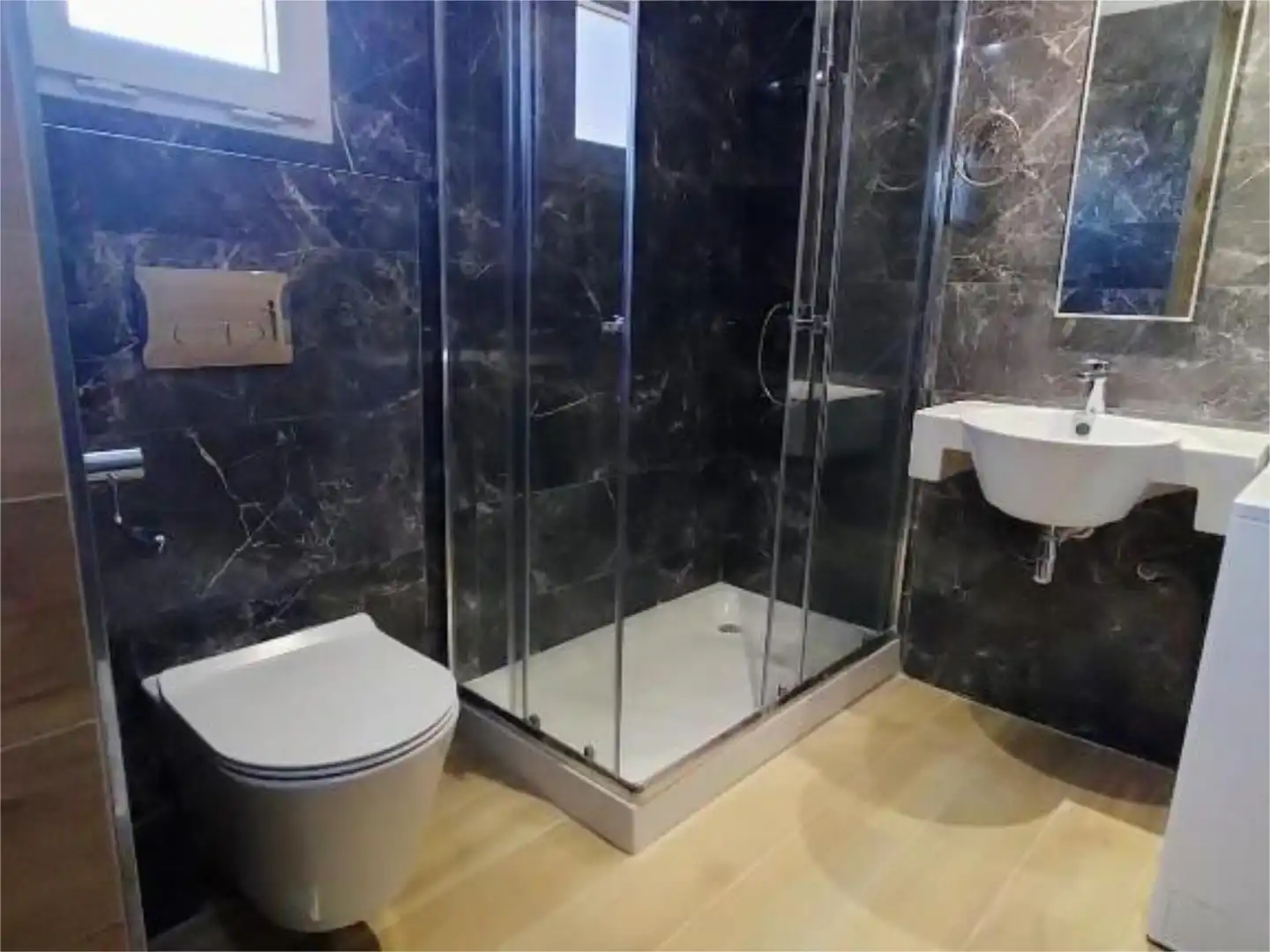 Bathroom of Apartments for rent in Málaga  with Air Conditioner, Heating and Terrace
