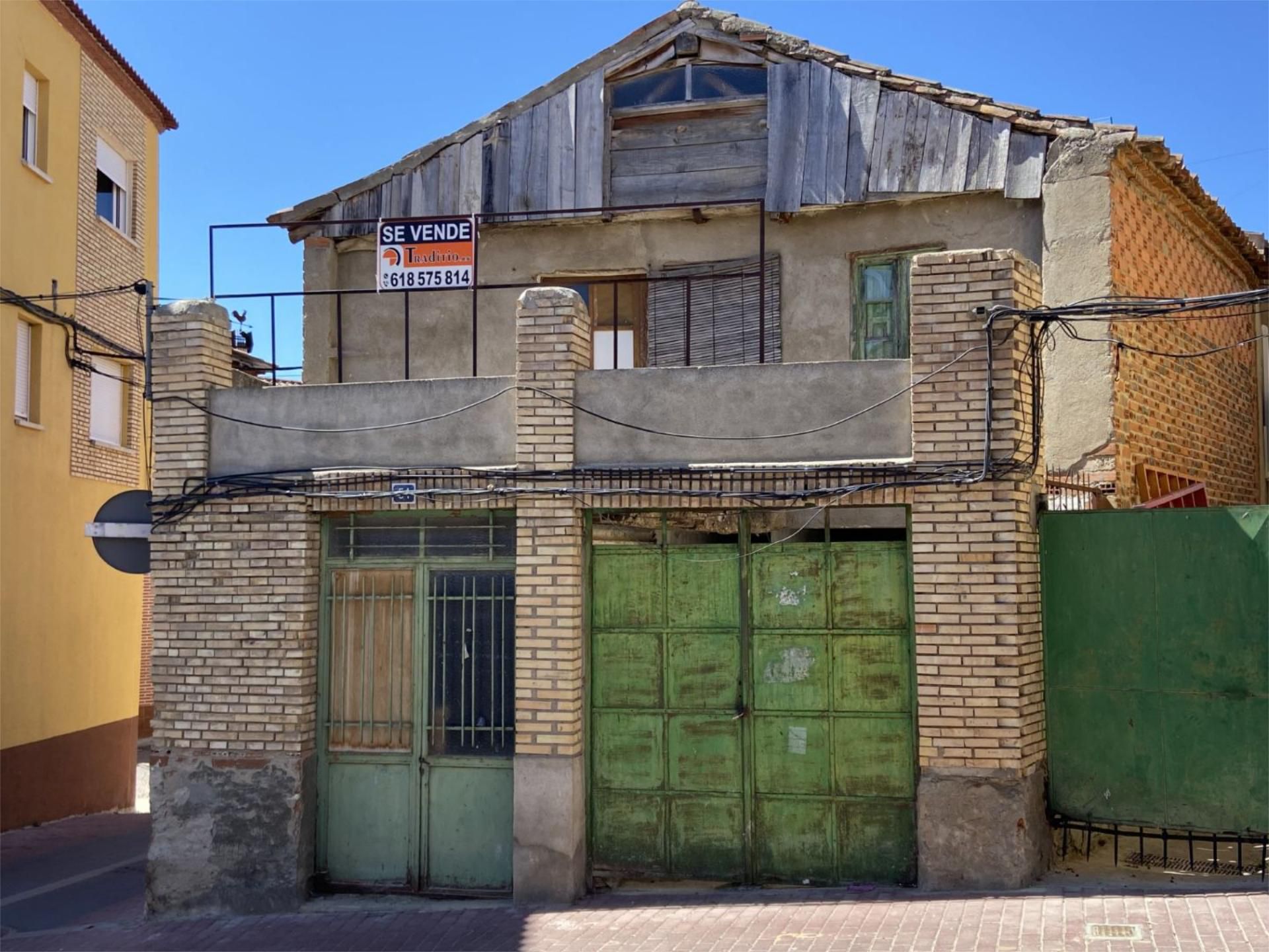 Exterior view of Single-family semi-detached for sale in Castronuño