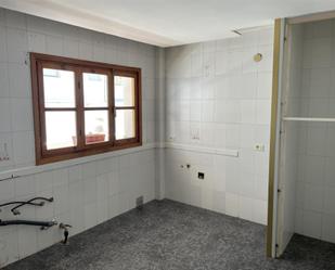 Bathroom of Duplex for sale in Baza  with Air Conditioner, Heating and Terrace