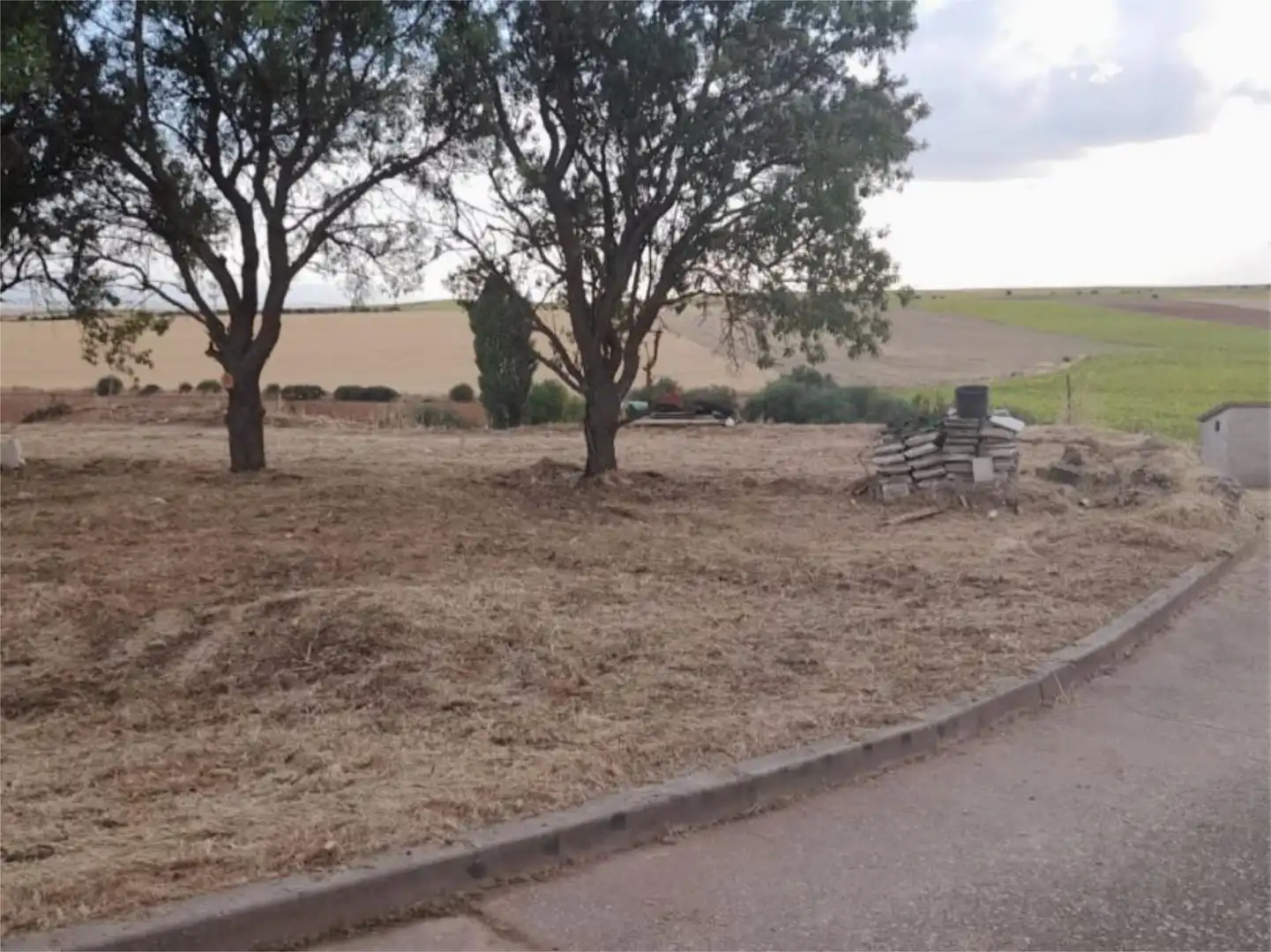 Bebaubares Gelände zum Verkauf in Encinas