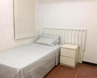 Bedroom of Flat for sale in Santa Coloma de Gramenet