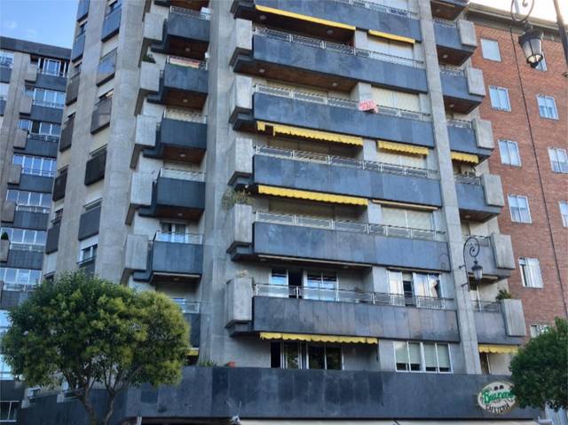 Piso en Alquiler en Avenida Condesa de Sagasta, 18 en Centro Ciudad