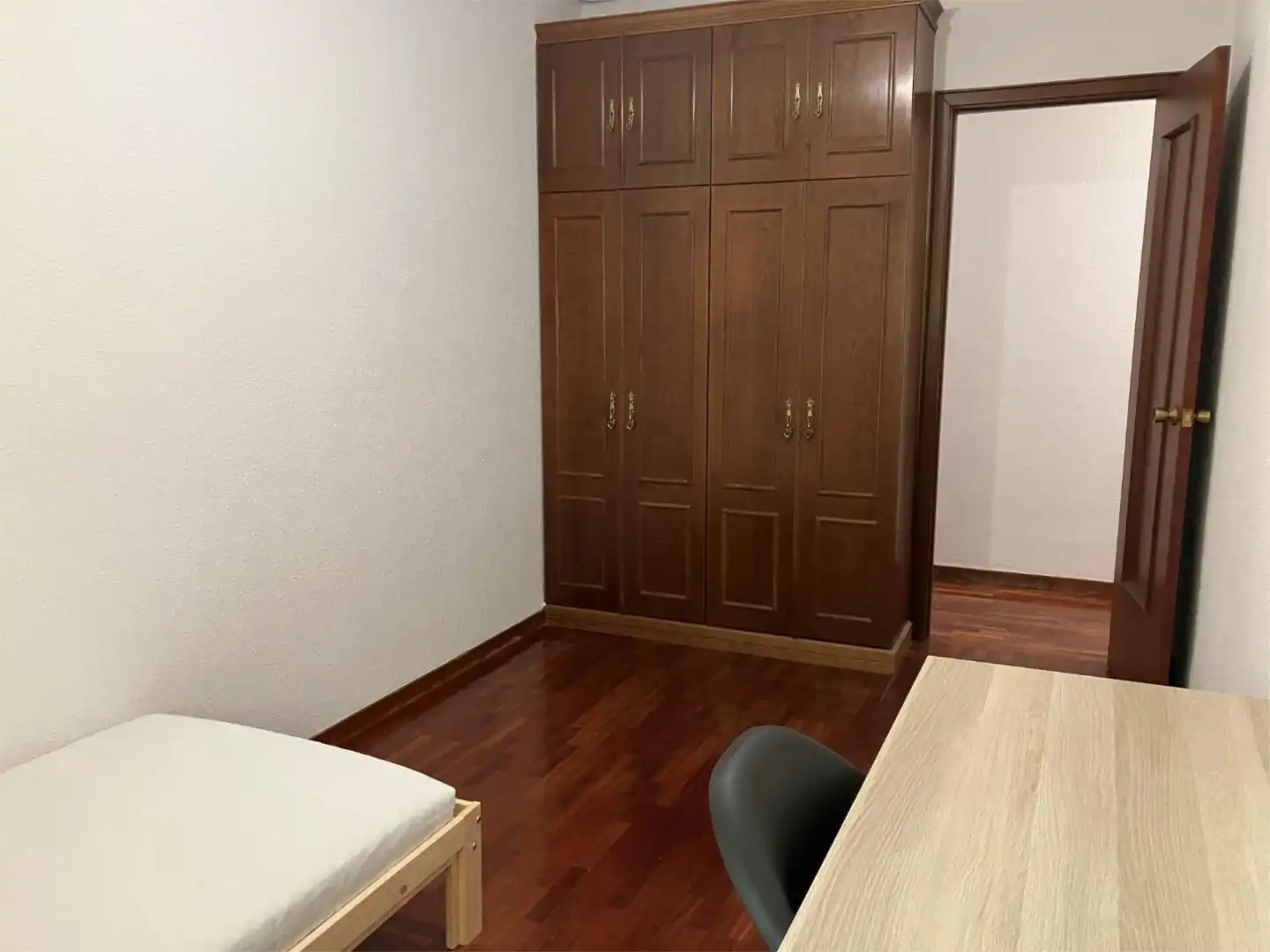 Piso de alquiler en Avenida Condesa de Sagasta, 18, Centro Ciudad