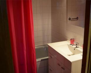 Bathroom of Apartment to rent in  Madrid Capital  with Air Conditioner