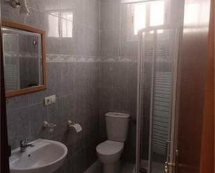 Bathroom of Apartment for sale in  Granada Capital