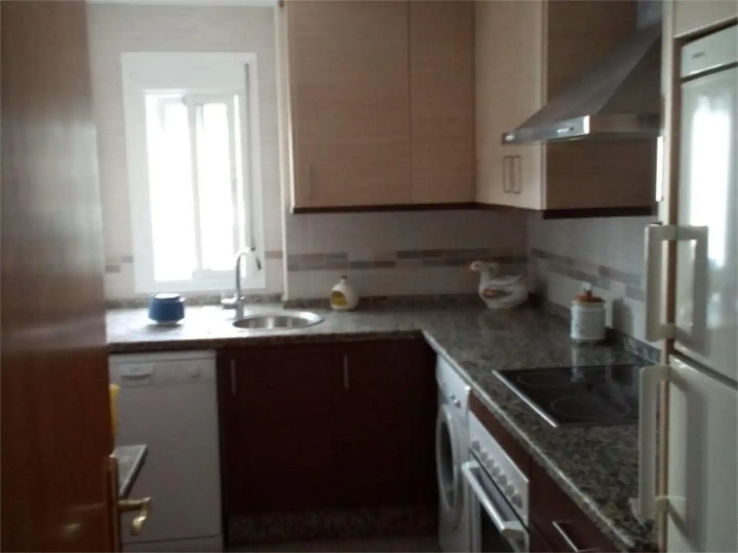 Flat for rent in Paseo Marítimo, 25, Valdelagrana Kitchen of Flat for rent in El Puerto de Santa María with Terrace, Swimming Pool and Furnished