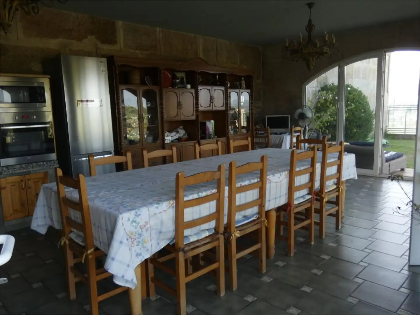 Houses for sale in Rua da Ruibal, 55, Zona Fernández Ladreda Dining room of Houses for sale in Pontevedra Capital with Heating, Private garden and Parquet flooring