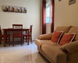 Flat to rent in Calle Obispo Domínguez Valdecañas, 28, Centro