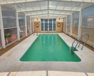 Piscina de Casa adosada en venda en Isla Cristina amb Aire condicionat, Terrassa i Piscina