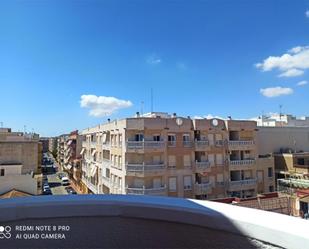 Exterior view of Flat to rent in Guardamar del Segura  with Air Conditioner and Terrace