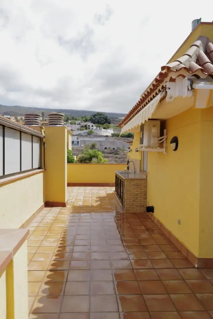 Piso en venta en Poligono S a U, 21, Alcalá Terraza de Piso en venta en Guía de Isora con Aire acondicionado, Terraza y Piscina