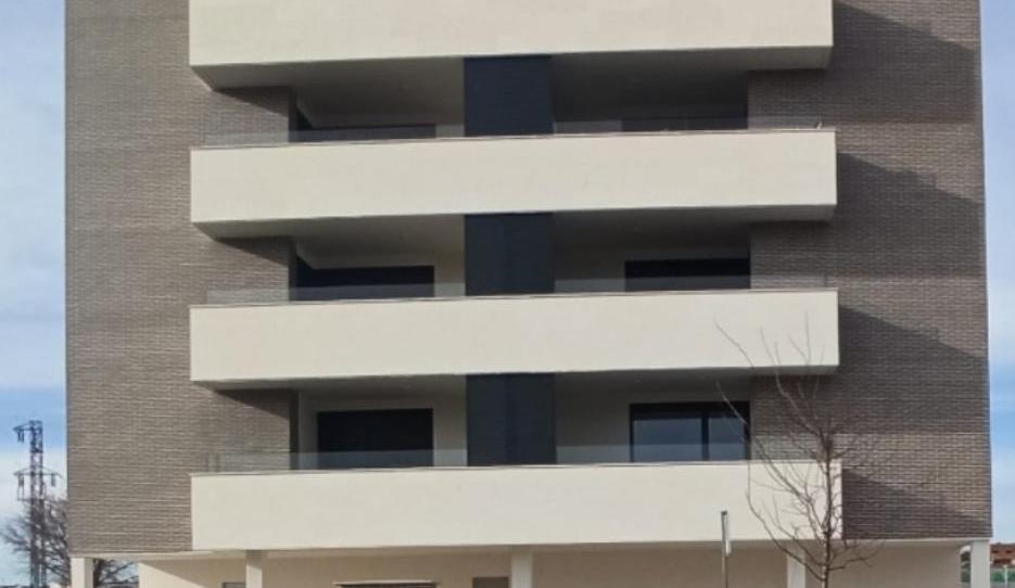 Photo 1 of Premises to rent in Paseo de Los Poetas, 16, Parque del Queiles, Navarra