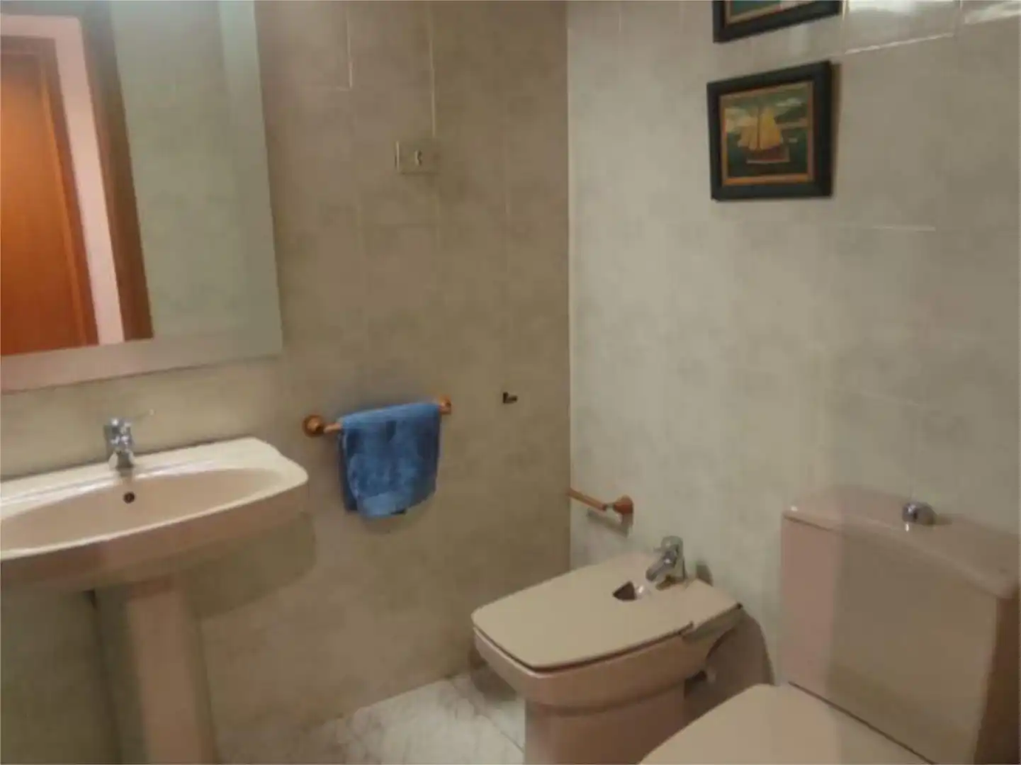 Flat for rent in Avenida de Los Pinos, 12, Santa María de Gracia Bathroom of Flat for rent in Murcia Capital with Air Conditioner and Balcony