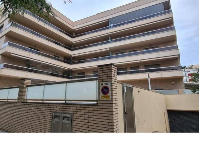 Garaje en Venta en Avinguda Horta de Santa Maria, 20 en Port - Horta de Santa María