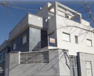 Exterior view of Single-family semi-detached for sale in Pilar de la Horadada  with Air Conditioner, Terrace and Swimming Pool