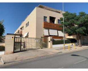 Vista exterior de Pis de lloguer en  Granada Capital amb Terrassa i Piscina