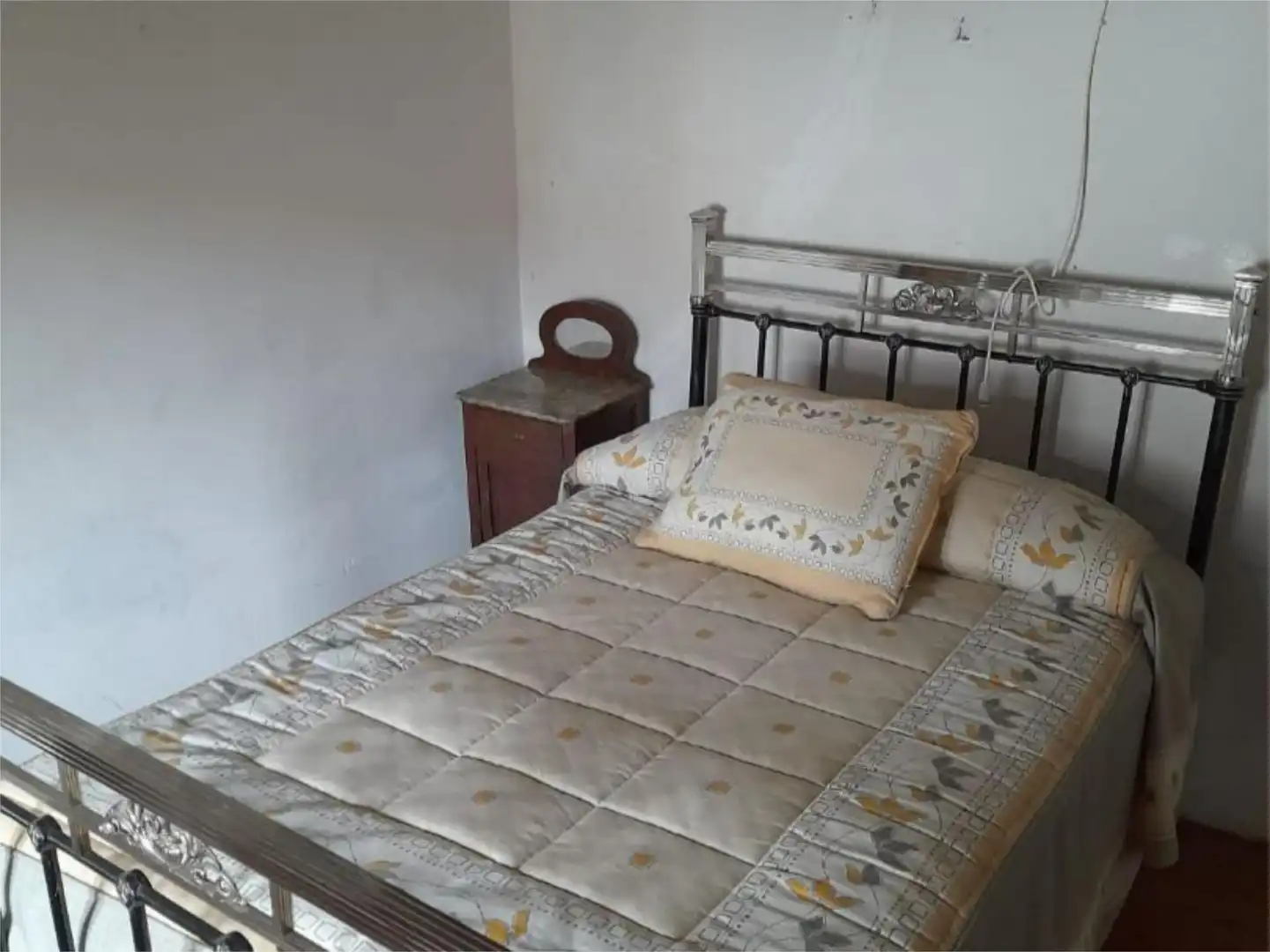 Casa o xalet en venda a Calle Mataquel Cozl, 2, Aguilar de Campoo Dormitori de Casa o xalet en venda en Aguilar de Campoo