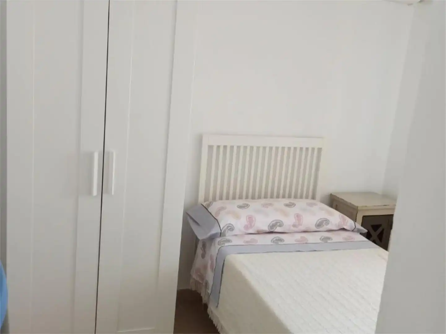 Apartamento de alquiler en Calle Director, Don José Valverde Álvarez, 1, El Pino - Bajo de Guía Habitación de Apartamento de alquiler en Sanlúcar de Barrameda con Aire acondicionado, Amueblado y Parking comunitario