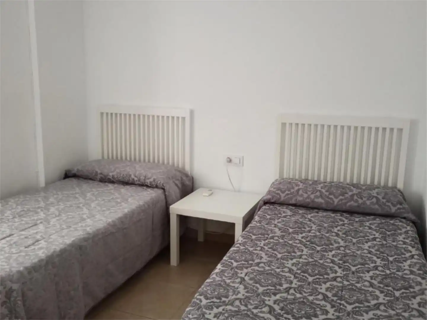 Apartamento de alquiler en Calle Director, Don José Valverde Álvarez, 1, El Pino - Bajo de Guía Habitación de Apartamento de alquiler en Sanlúcar de Barrameda con Aire acondicionado, Amueblado y Parking comunitario