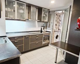 Kitchen of Flat for sale in  Zaragoza Capital  with Air Conditioner, Terrace and Balcony