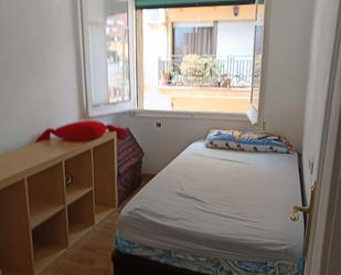 Bedroom of Flat to share in Badalona  with Air Conditioner