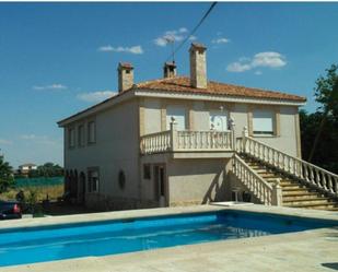 Exterior view of House or chalet for sale in Illescas  with Air Conditioner, Terrace and Swimming Pool