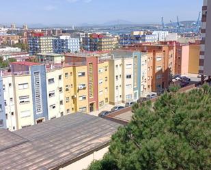 Exterior view of Flat to rent in Algeciras  with Air Conditioner