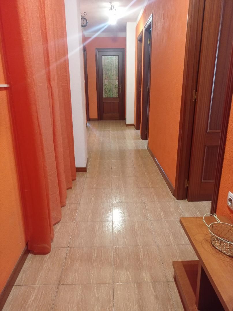 Flat to rent in Colonia el Salvador, Inmobiliaria - Barreda