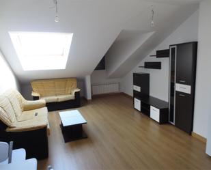 Wohnzimmer von Wohnung miete in Villadangos del Páramo mit Terrasse und Balkon